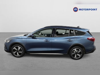 Used Ford Focus 2023 for sale - 77013803: Photo