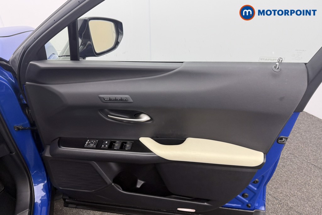 Used Lexus UX 2023 for sale - 77961220: Photo 18