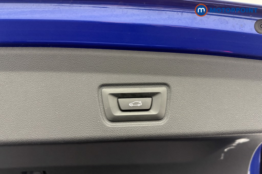 Used BMW i4 2023 for sale - 76946265: Photo 31