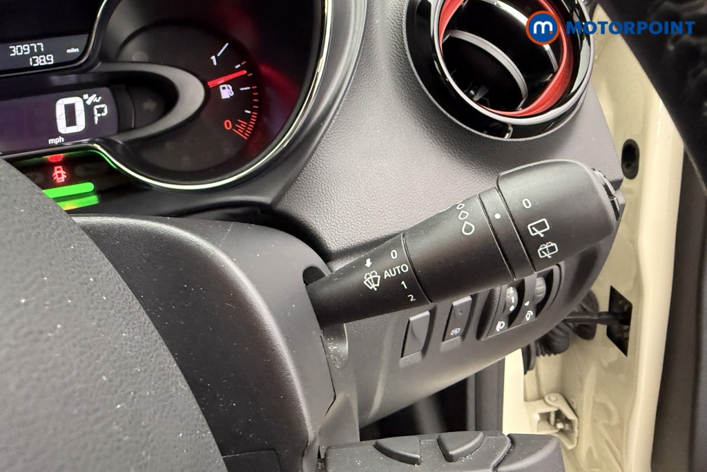 Used Renault Captur 2017 for sale - 77187190: Photo 18