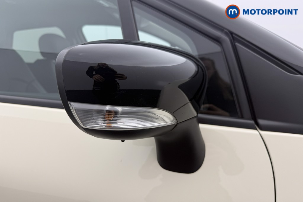 Used Renault Captur 2017 for sale - 77187190: Photo 28