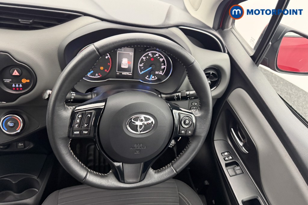 Used Toyota Yaris 2019 for sale - 76723165: Photo 11
