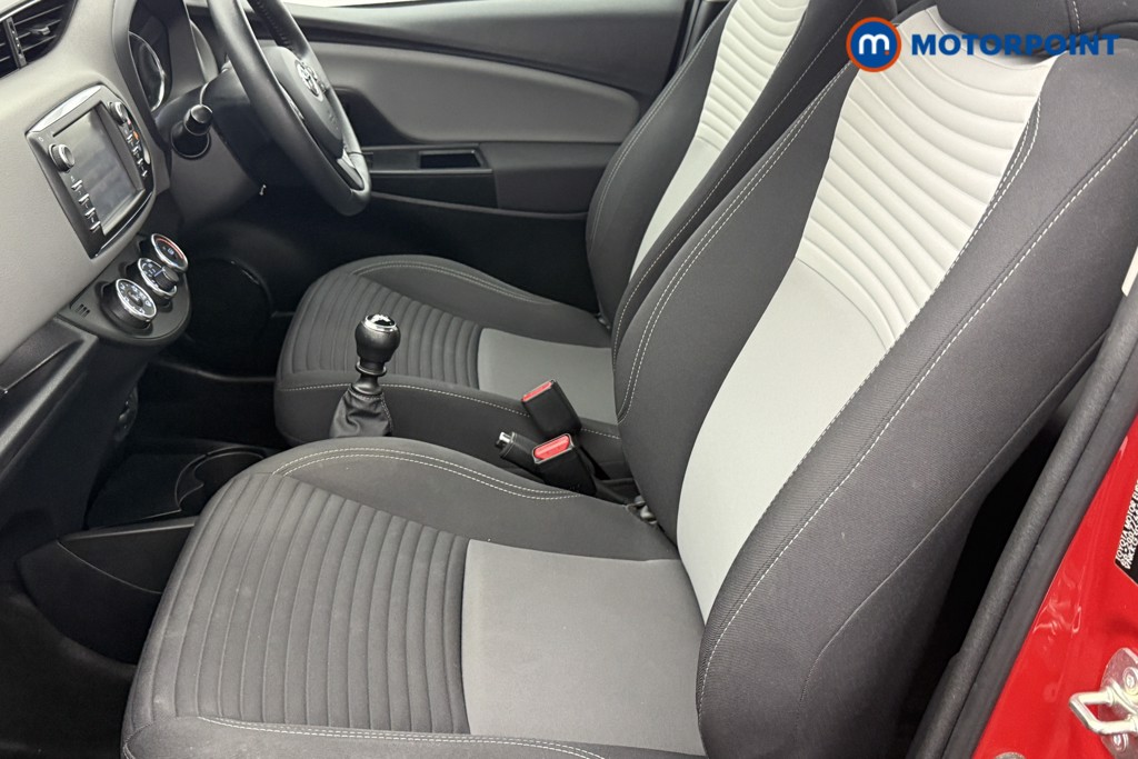 Used Toyota Yaris 2019 for sale - 76723165: Photo 27