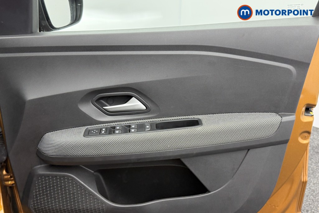 Used Dacia Sandero Stepway 2023 for sale - 76762738: Photo 24