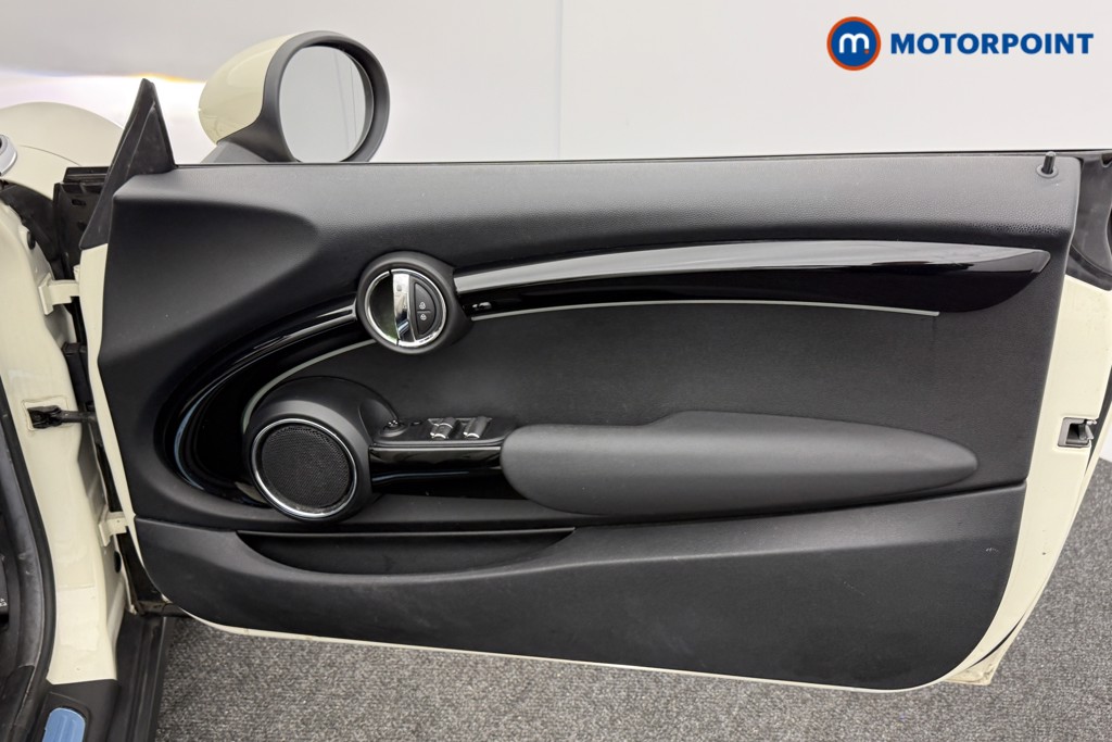 Used MINI Convertible 2019 for sale - 76746245: Photo 23