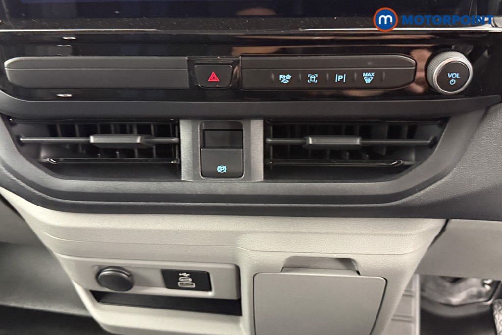 Used Ford Transit Custom 2024 for sale - 76015552: Photo 13