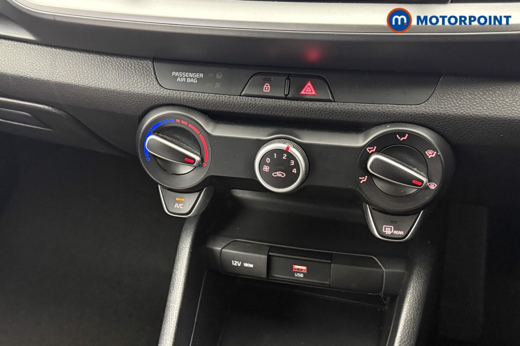 Used Kia Stonic 2023 for sale - 77819947: Photo 12