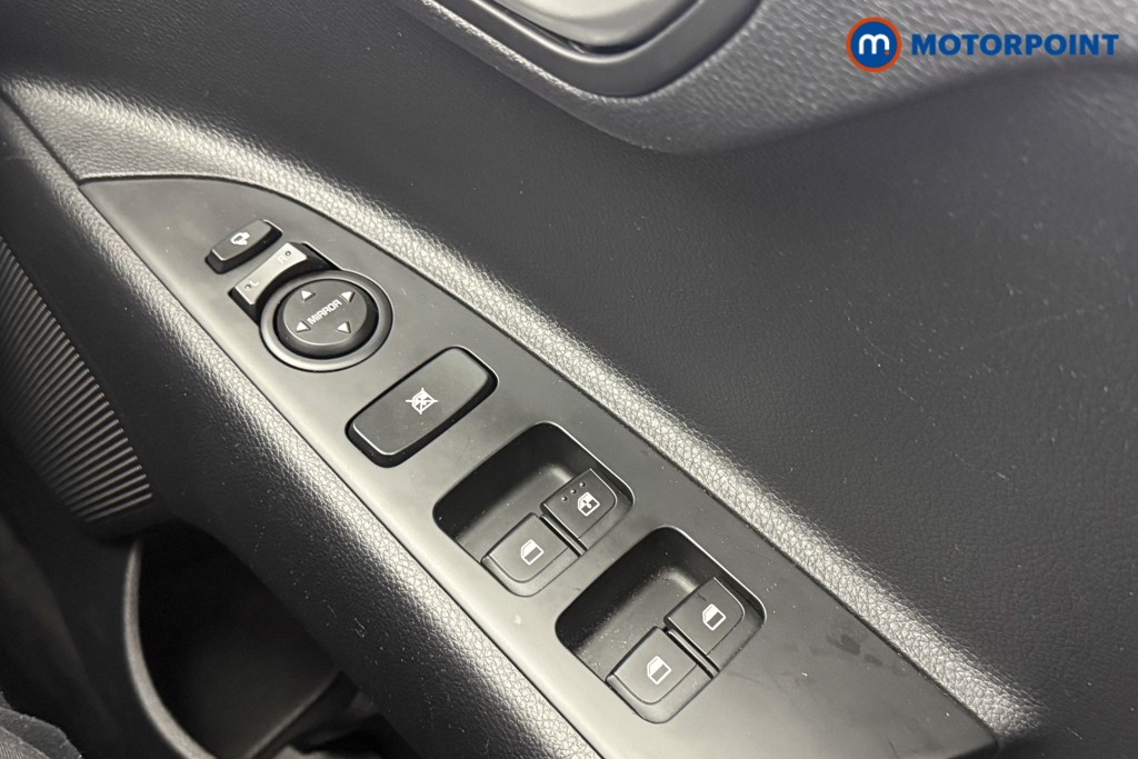 Used Kia Stonic 2023 for sale - 77819947: Photo 16