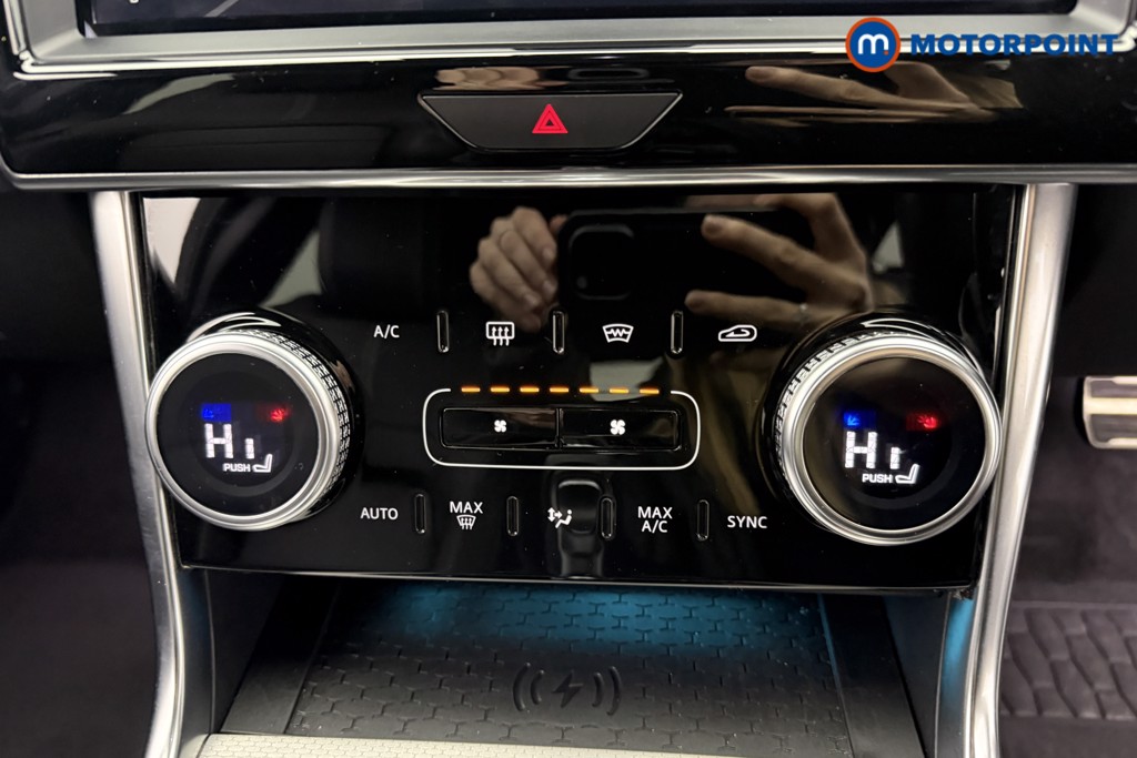 Used Jaguar XE 2023 for sale - 76933944: Photo 11