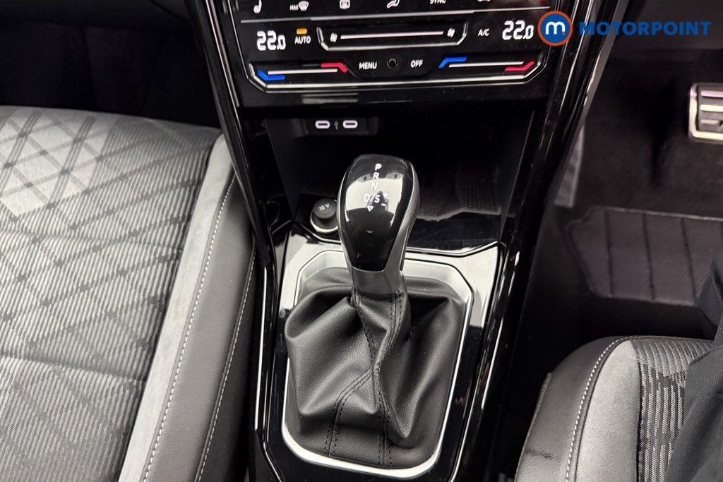 Used Volkswagen T-Roc 2025 for sale - 77297839: Photo 21