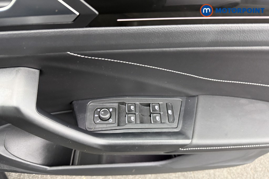 Used Volkswagen T-Roc 2025 for sale - 77297839: Photo 25