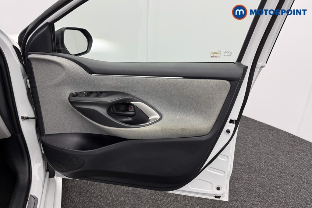 Used Toyota Yaris 2021 for sale - 76568917: Photo 15