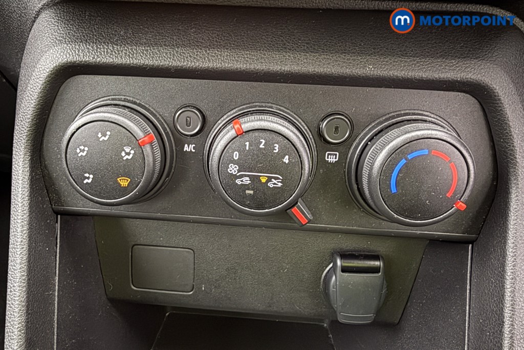 Used Dacia Sandero 2023 for sale - 78052602: Photo 16