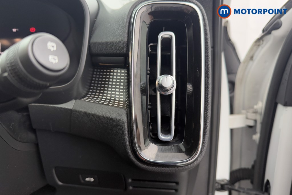 Used Volvo XC40 2022 for sale - 77312839: Photo 25