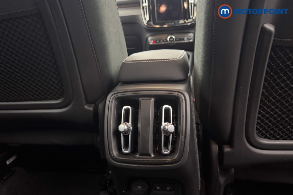 Used Volvo XC40 2022 for sale - 77312839: Photo 31