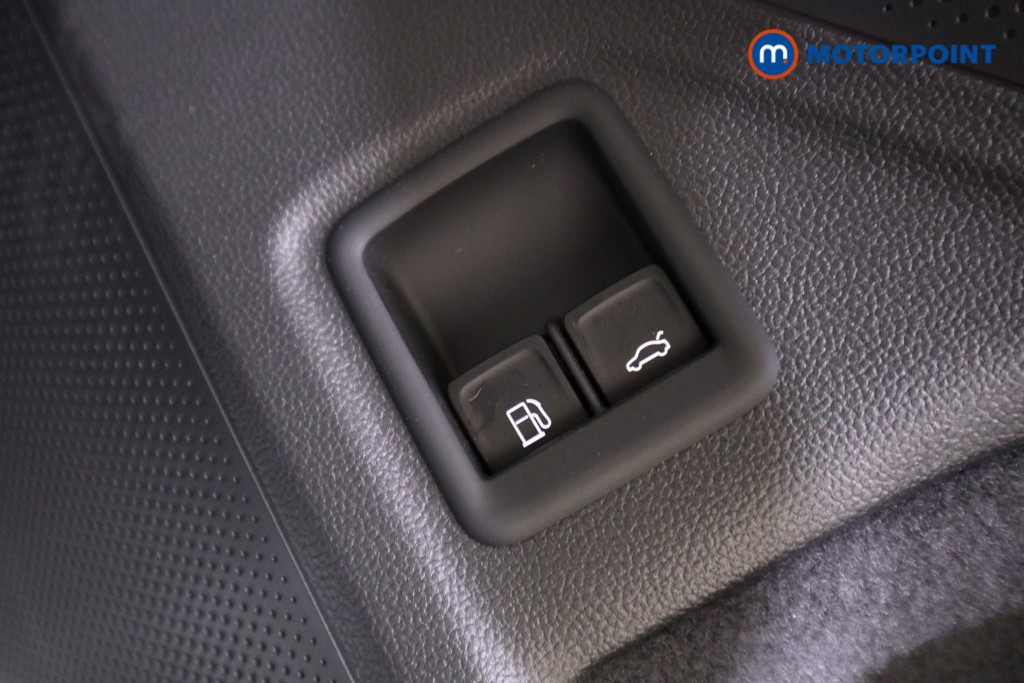 Used Volkswagen Passat 2025 for sale - 76534653: Photo 17