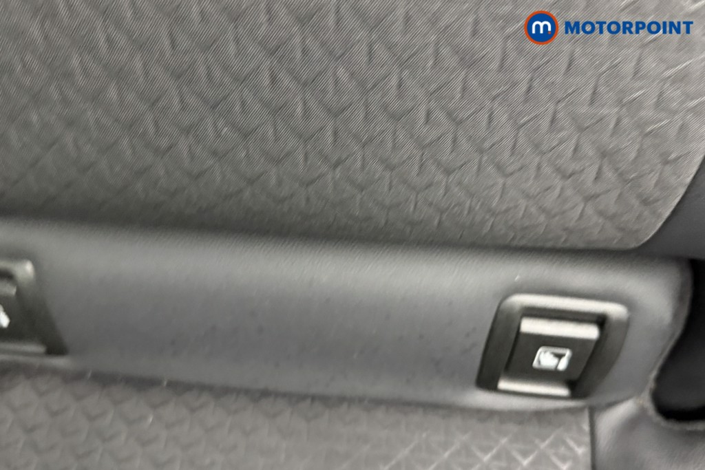 Used Nissan Juke 2024 for sale - 76934084: Photo 31