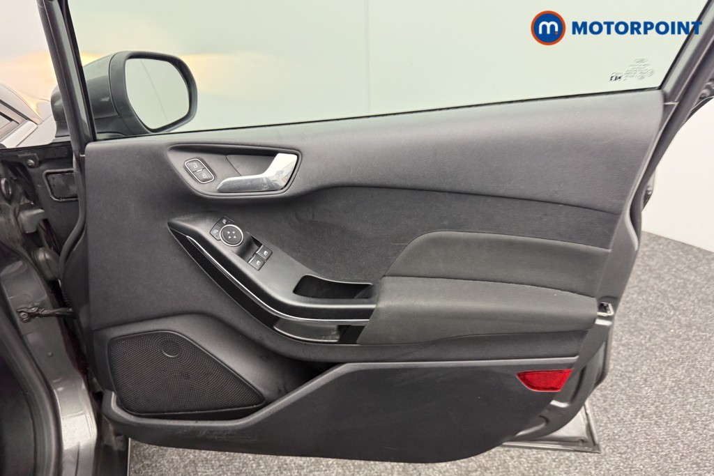 Used Ford Fiesta 2019 for sale - 76568900: Photo 16