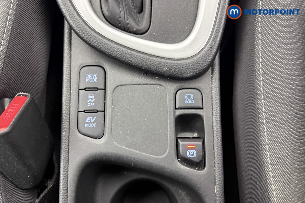 Used Toyota Yaris 2022 for sale - 76352762: Photo 19