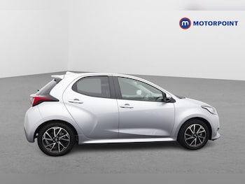 Used Toyota Yaris 2022 for sale - 76352762: Photo