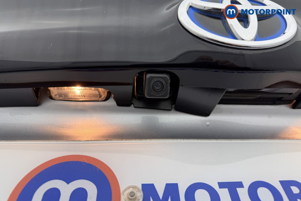 Used Toyota Yaris 2022 for sale - 76352762: Photo 27