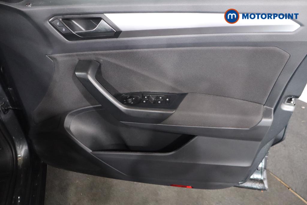 Used Volkswagen T-Roc 2025 for sale - 77932227: Photo 17