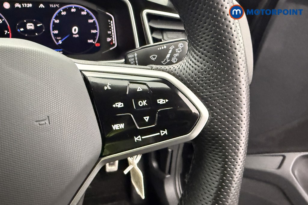 Used Volkswagen T-Roc 2023 for sale - 77061155: Photo 24