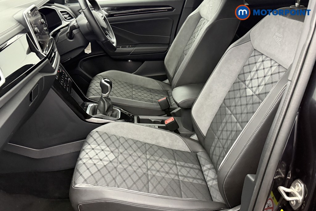 Used Volkswagen T-Roc 2023 for sale - 77061155: Photo 32