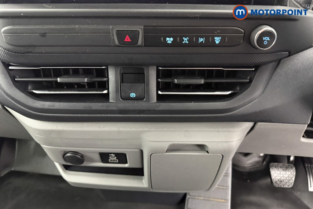 Used Ford Transit Custom 2025 for sale - 76587758: Photo 9