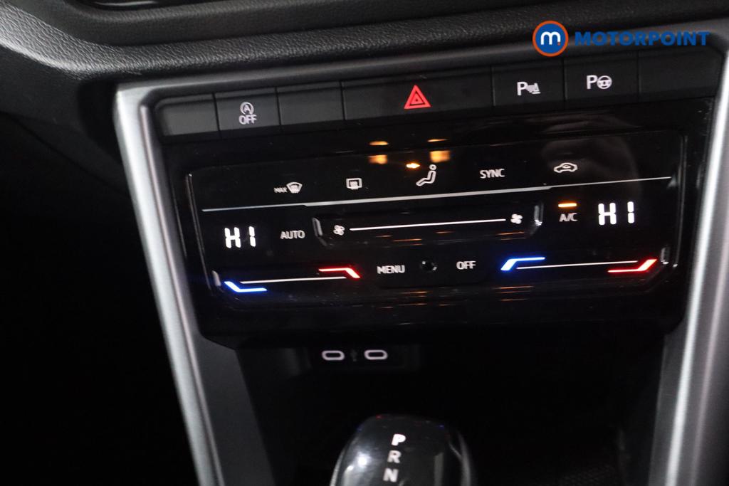 Used Volkswagen T-Roc 2022 for sale - 78039757: Photo 24