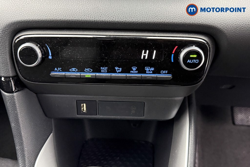 Used Toyota Yaris 2022 for sale - 76762752: Photo 17