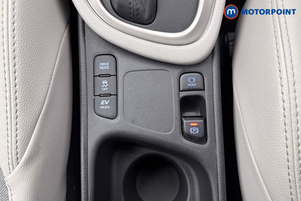 Used Toyota Yaris 2021 for sale - 76076921: Photo 19