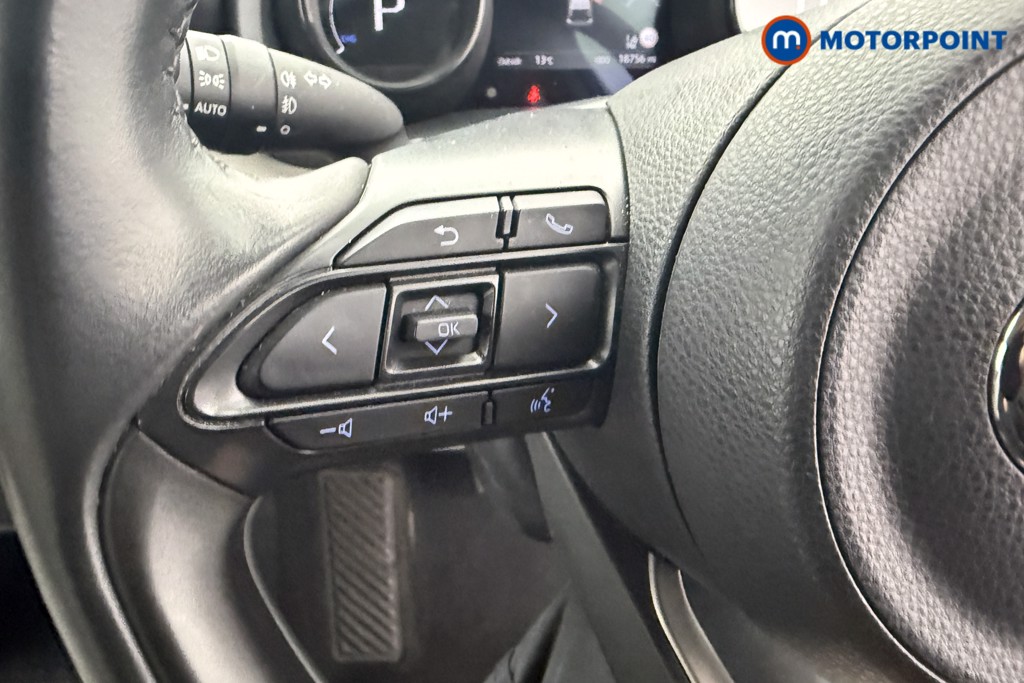 Used Toyota Yaris 2021 for sale - 76076921: Photo 20