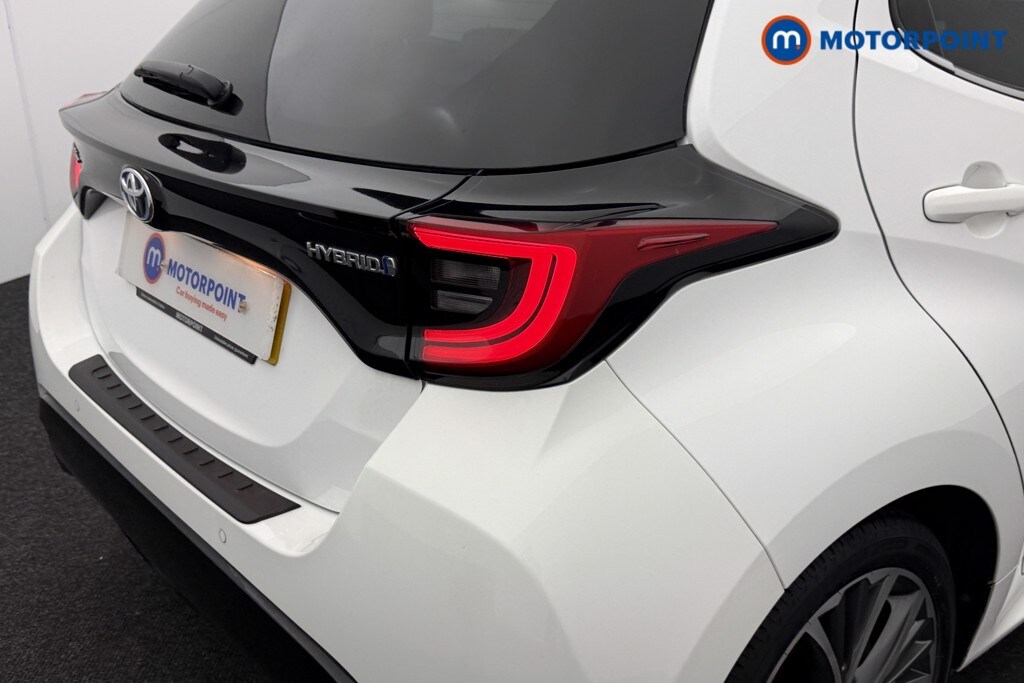 Used Toyota Yaris 2021 for sale - 76076921: Photo 32