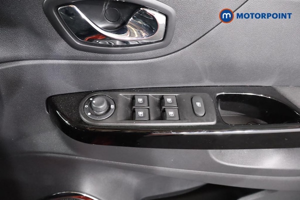 Used Renault Captur 2016 for sale - 76162416: Photo 24