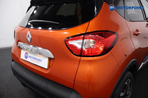 Used Renault Captur 2016 for sale - 76162416: Photo 32