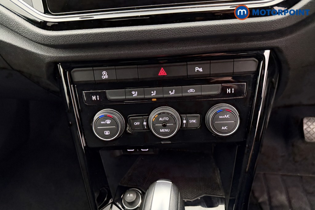 Used Volkswagen T-Roc 2022 for sale - 77446536: Photo 20