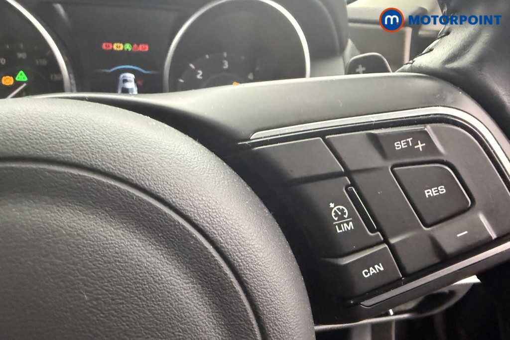 Used Jaguar XE 2016 for sale - 77661396: Photo 23