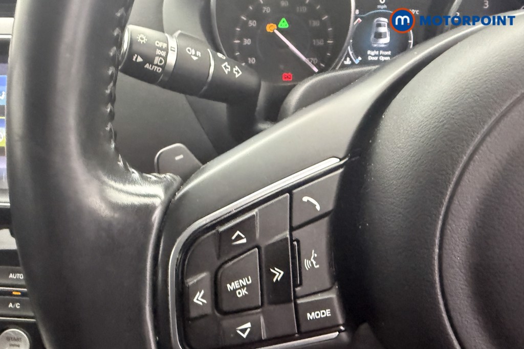 Used Jaguar XE 2016 for sale - 77661396: Photo 24