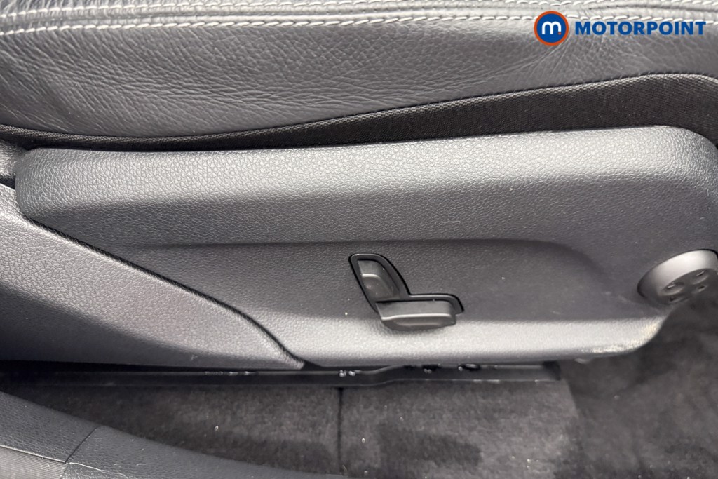 Used Mercedes-Benz EQC 2022 for sale - 76746216: Photo 26