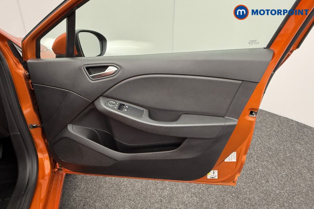 Used Renault Clio 2020 for sale - 76682011: Photo 25