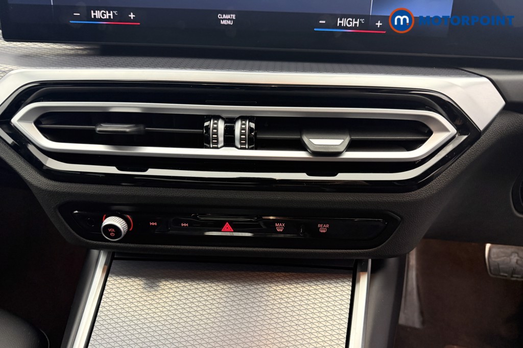 Used BMW 3 Series 2024 for sale - 77262335: Photo 18