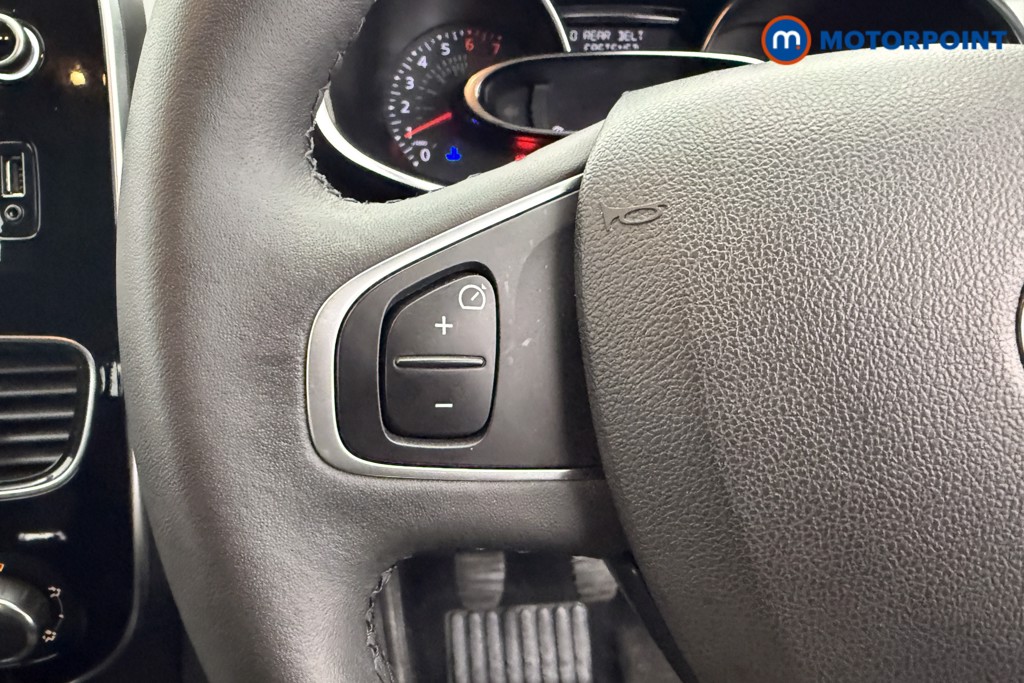 Used Renault Clio 2017 for sale - 77294366: Photo 20