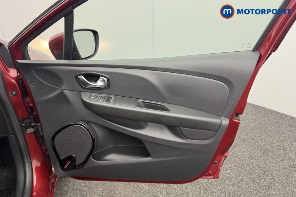 Used Renault Clio 2017 for sale - 77294366: Photo 24