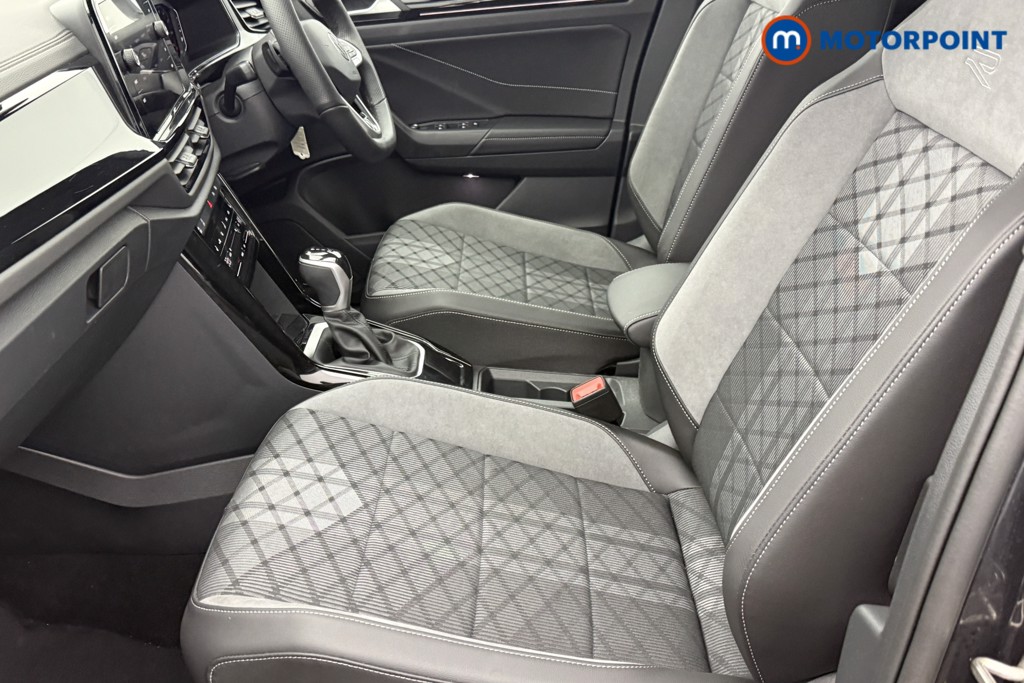 Used Volkswagen T-Roc 2025 for sale - 77297850: Photo 31