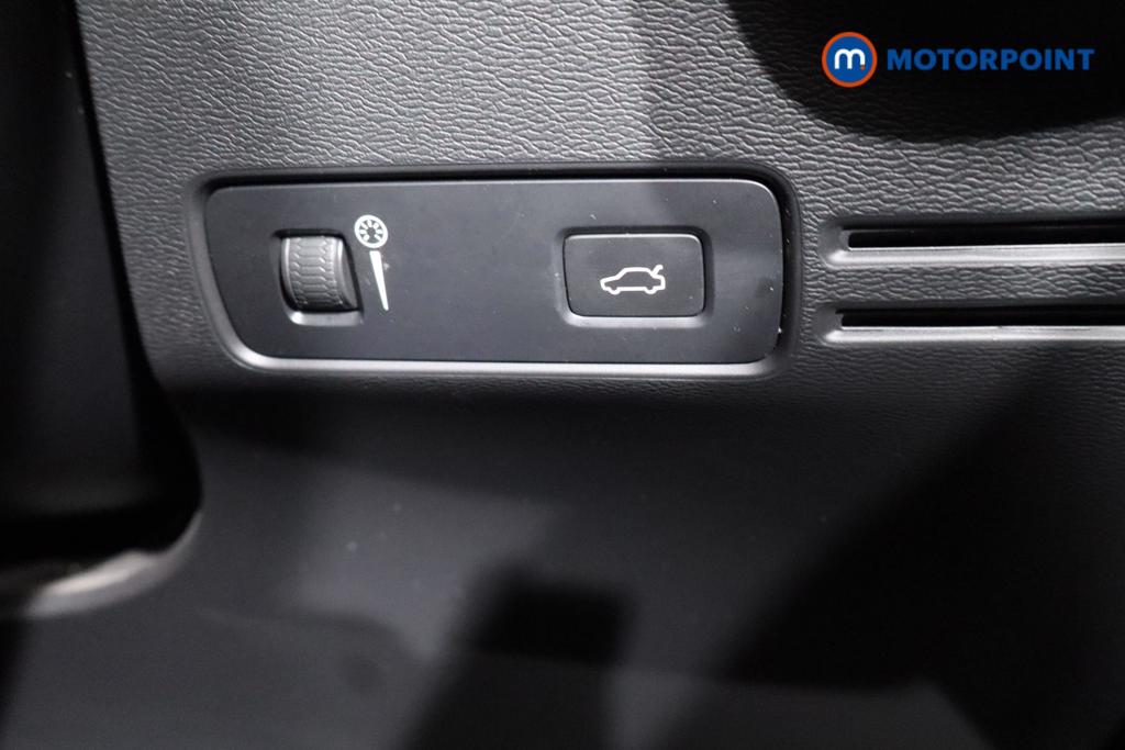 Used Volvo XC40 2021 for sale - 76076871: Photo 18