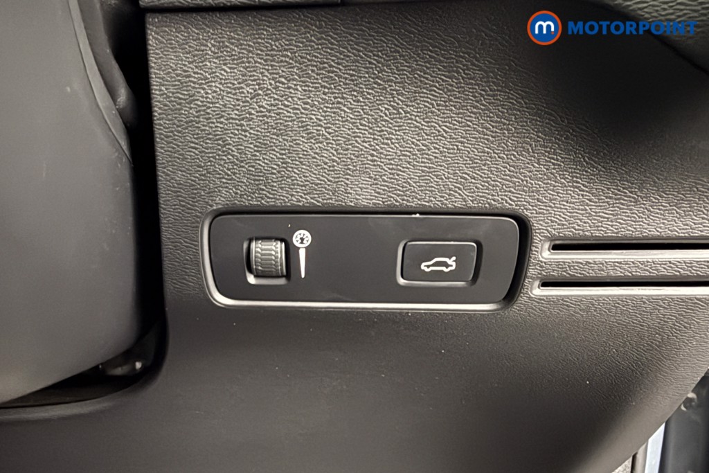 Used Volvo XC40 2021 for sale - 76141078: Photo 22