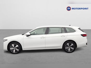 Used Volkswagen Passat 2025 for sale - 78485599: Photo