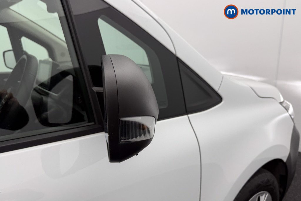 Used Nissan Other 2023 for sale - 76789468: Photo 22