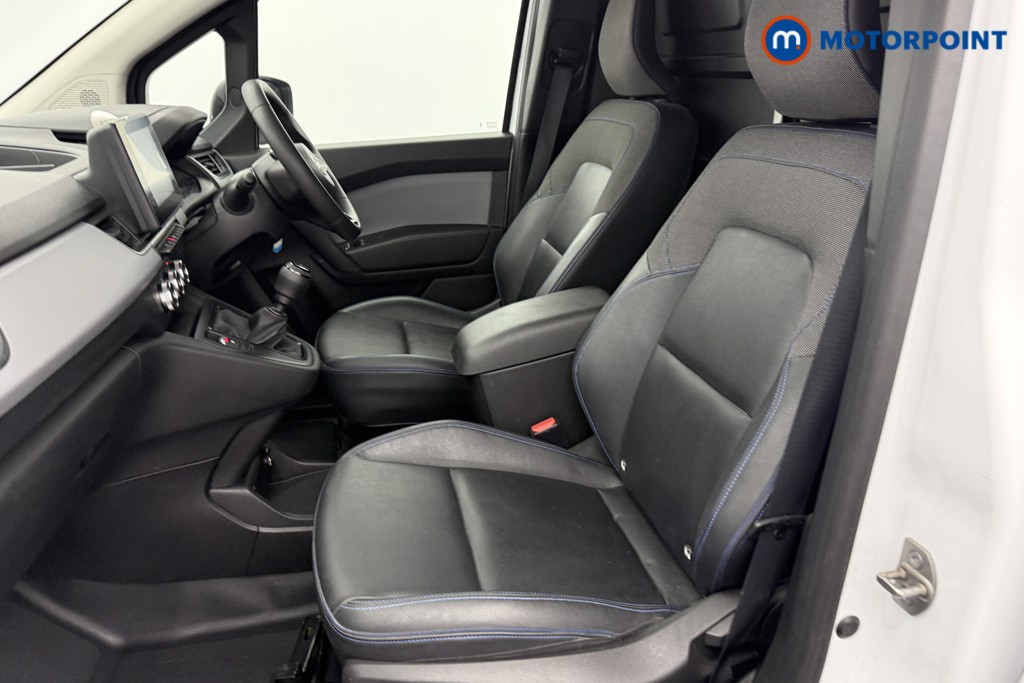 Used Nissan Other 2023 for sale - 76789468: Photo 23